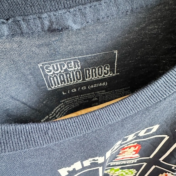 NEW Super Mario Bros Graphic Tee - Picture 3 of 6